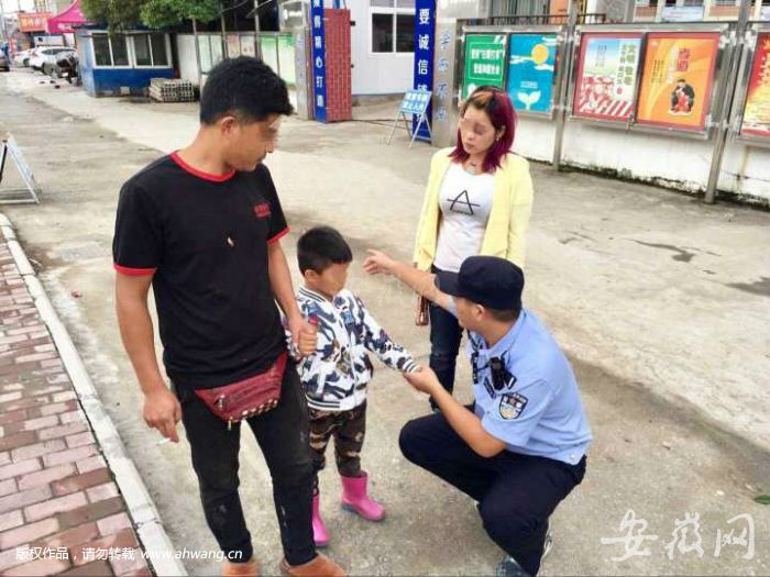 妈妈打麻将忘接儿子