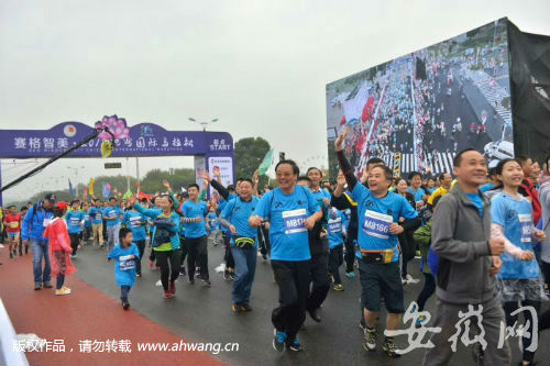 迷你马拉松（柯政农摄）