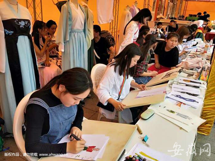 亳州职校学子秀技能展风采