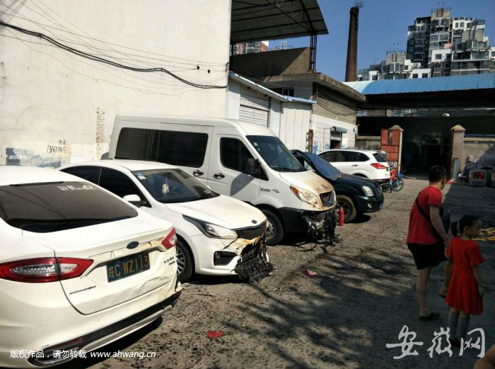 合肥望江西路绿缘菜市场门面房大火
