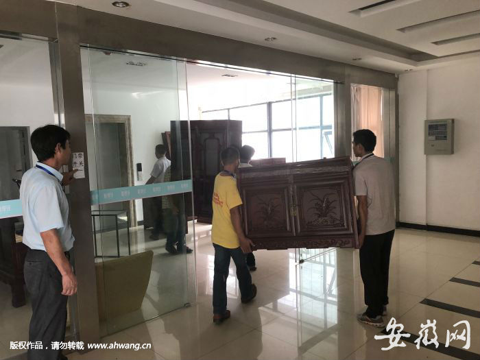 騰房現(xiàn)場。