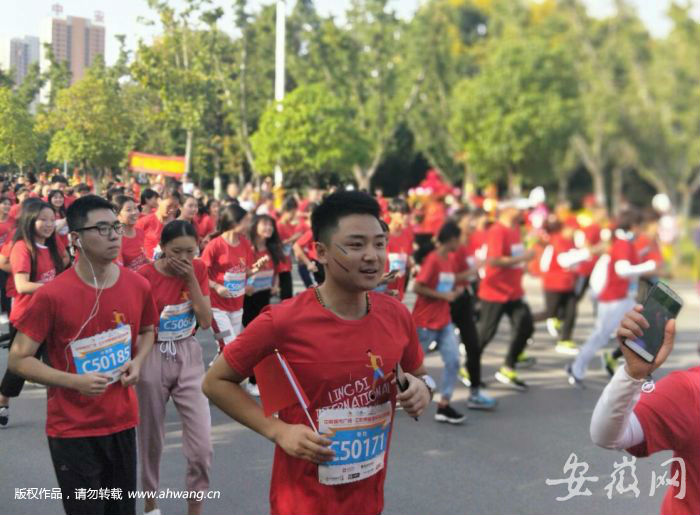 2018灵璧国际马拉松赛开跑