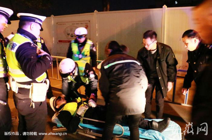 男子酒駕遇檢查傷交警毀護(hù)欄 逃逸后返回自首