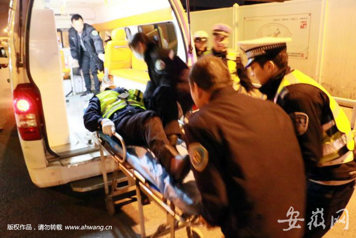 男子酒駕遇檢查傷交警毀護(hù)欄 逃逸后返回自首