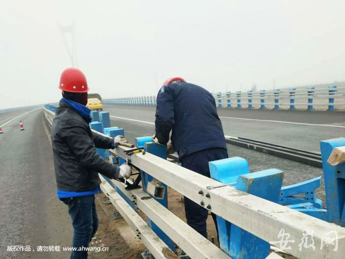 合肥出城道路開始全面“療傷” 保暢春運