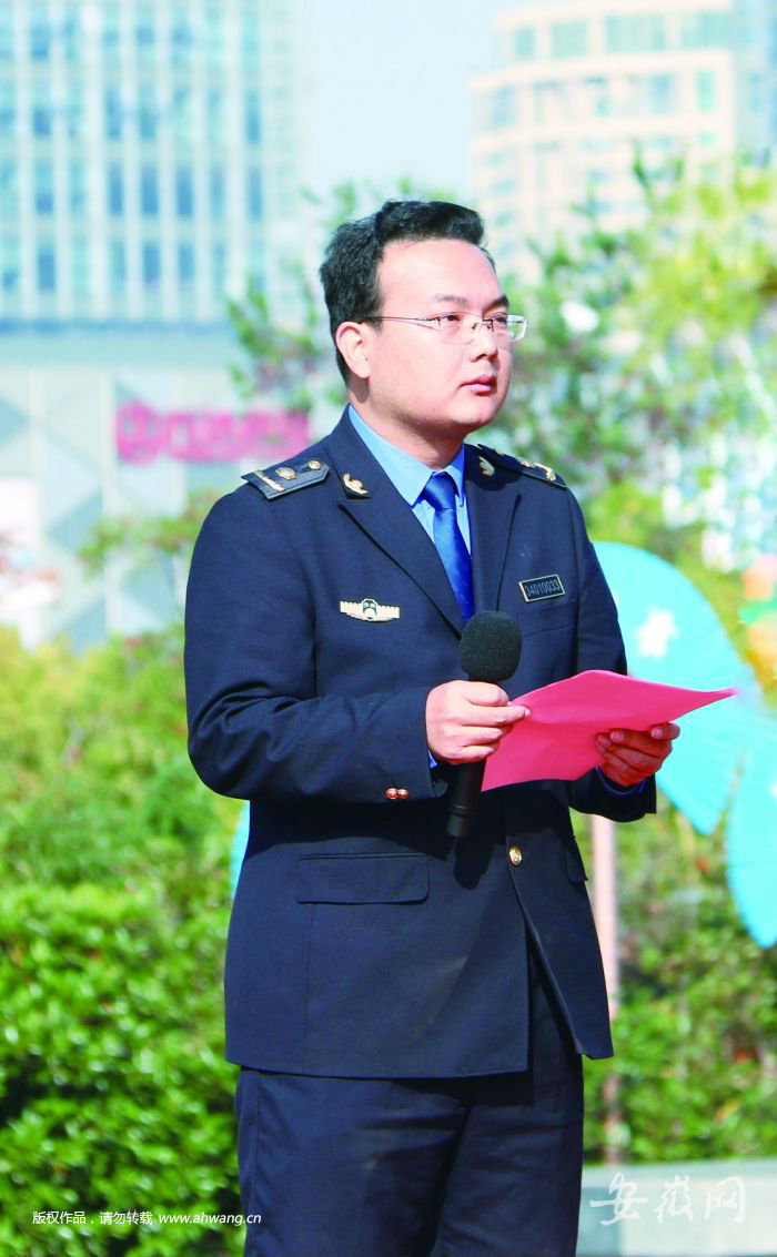 合肥市政協(xié)委員李大勇： 提議整治居民樓內(nèi)小餐館