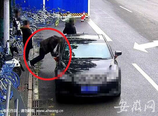 蚌埠男子“隔空碰瓷” 隔空摔倒后報警稱被車撞