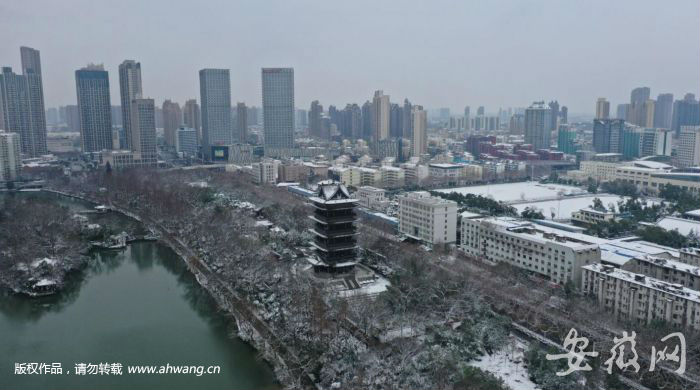 合肥包河公园雪后美景如画