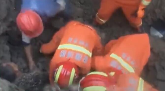 徒手挖被埋工人“嘶喊哥”曹磊被宿州授予個人二等功