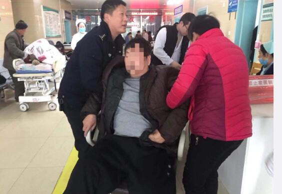 亳州一心臟病患者需緊急就醫 交警一路開道喊話讓行