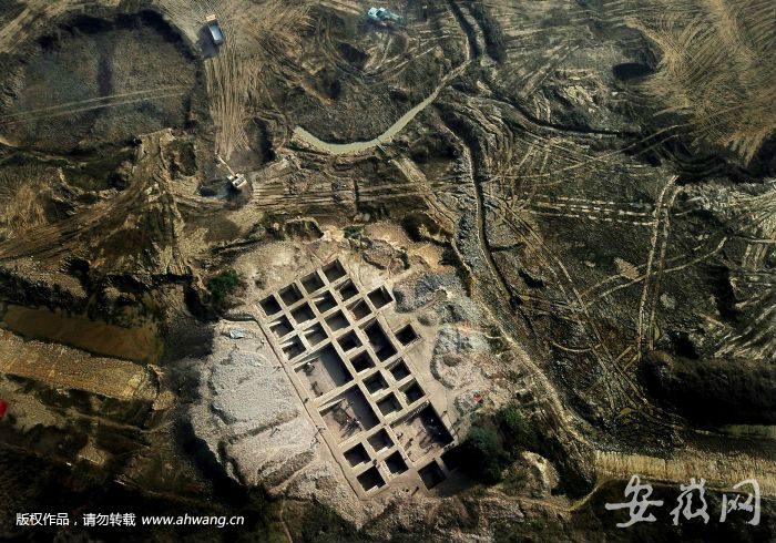 2018年11月28日，航拍引江濟淮工程,廬江三板橋遺址考古發掘現場