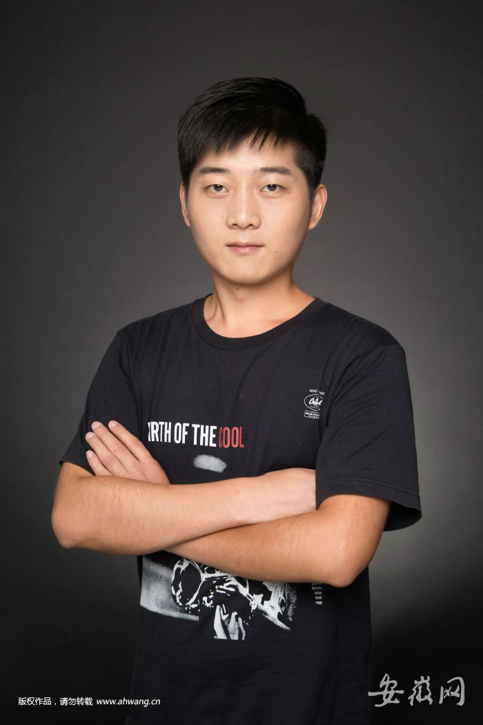 李龙