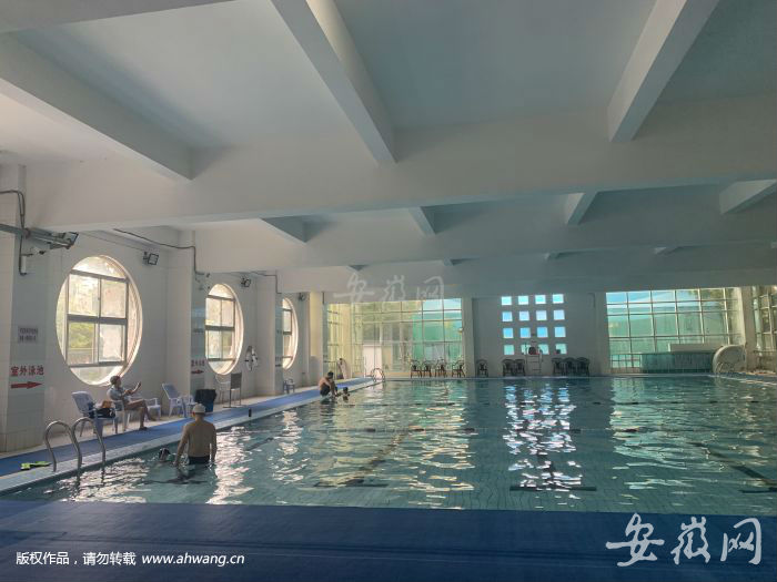 銀杏苑游泳館 