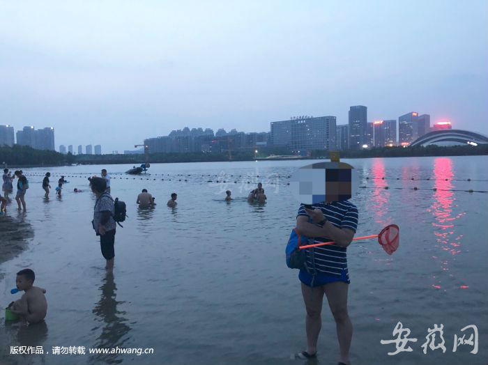 天鵝湖