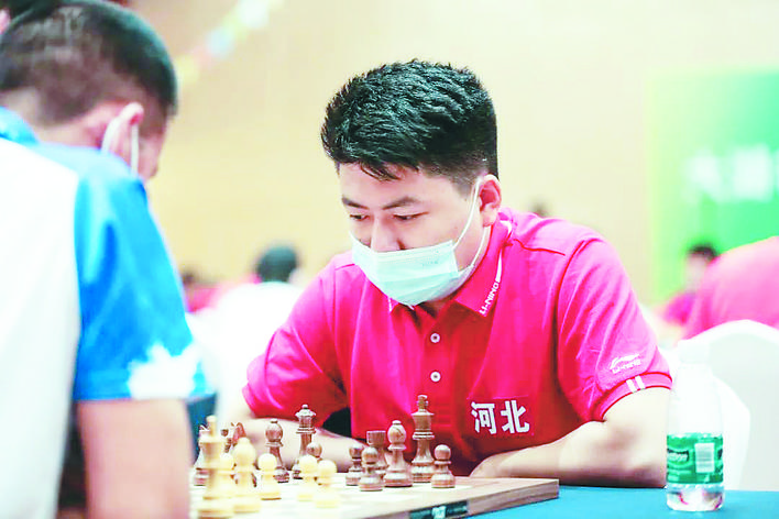 十四运会群众比赛国际象棋项目预赛昨日再战三轮 万云国,侯逸凡领跑