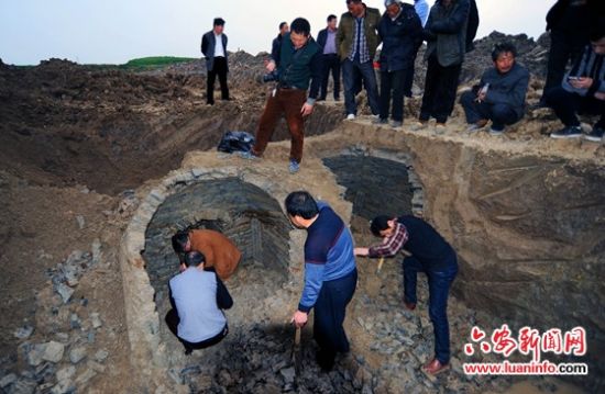 古墓群地处霍邱县潘集镇汪冲村境内,即淠河治理霍邱段2016年度工程三