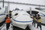 安徽暴雪對鐵路、公路、航班都帶來巨大影響