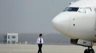 男子酒后飛機(jī)上騷擾空姐 被拘12日