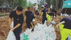 台风肆虐致决堤 濉溪县交警抗汛抢险