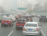 合肥高架橋上現積雪 車輛行駛緩慢（視頻）
