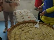 合肥瑤海區為困難居民送“冬至餃子” （視頻）