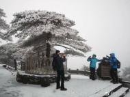 美景如畫 黃山今冬首場降雪來臨