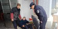滁州南譙烏衣派出所民警雪中救助迷路老人