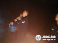 金寨一棵百年古樹芯著火，原是鞭炮惹的禍