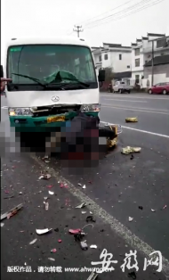 省道S326線休寧縣楊村段發(fā)生一起車禍 一人死亡