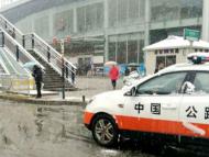 合肥：嚴打雪天“黑頭車” 出租車拒載甩客等行為