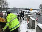 安徽省高速路政支隊鏟雪除冰保返程暢通
