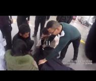 舒城：嚴寒中民警脫下警服為傷者保暖