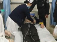 私家车主突发疾病求救   阜阳民警及时送医转危为安