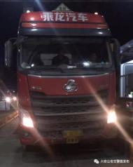 危化品車輛違反夜間禁運規定，被六安高速交警現場查獲