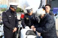 蕪湖專項整治“快遞外賣”車輛交通違法行為