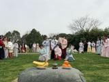 安庆师大学生着汉服庆“花朝节” 重拾传统节日
