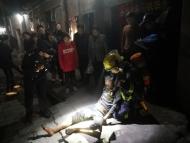滁州：老漢抽煙引大火  民警消防及時(shí)撲滅
