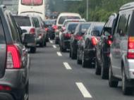 安東高速景德鎮(zhèn)往安慶方向19公里處車輛暫時無法通行