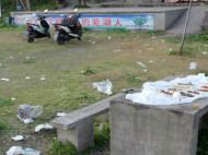 蕪湖天門山遭游客亂扔垃圾 景區內塵土飛揚 
