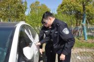 定遠：“老賴”扯謊耍騙術 車被扣押忙履行 