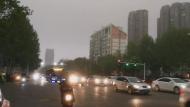 合肥出現黑晝現象 狂風大作暴雨傾盆