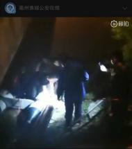 亳州：醉酒男深夜掉入河中  民警聯合消防緊急救援