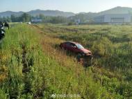六安：如此“飛馳”  這樣的開車使不得