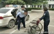 淮北：民警的一蹲一起 背出的是温暖和担当