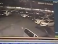 蕪湖：街頭聚眾斗毆持刀砍人 監控記錄下過程