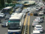 【大考2019】送考高峰時段 合肥始信路車輛通行較緩慢