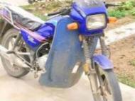 男子無(wú)證駕駛無(wú)牌摩托車沖卡  撞傷交警被判拘役