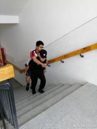 寧國(guó)特警為中考生開辟“綠色通道”