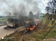 天氣炎熱，六安這輛車上“火”了