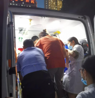 蚌埠一兒童病危急需轉院 警民齊心緊急護送